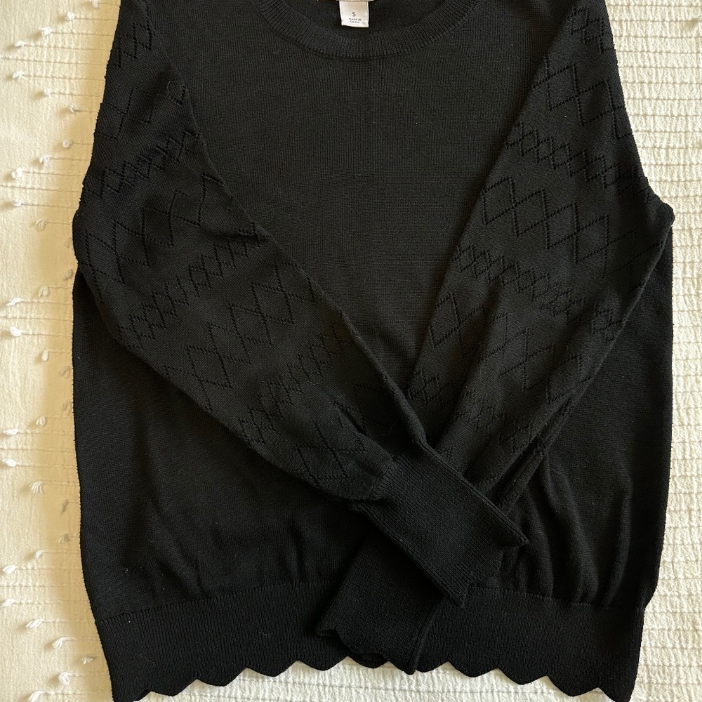 Liz Claiborne Black Scalloped Sweater with Sleeve Detail